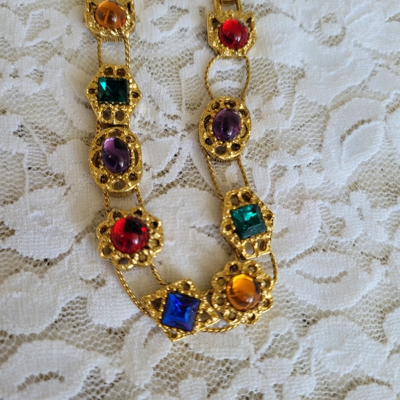 Vintage scarab style jewel tone slider bracelet - Picture 2 of 7